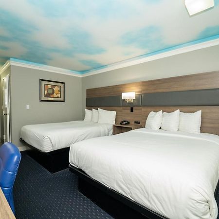 Hollywood Palms Inns & Suites Los Angeles Exterior photo