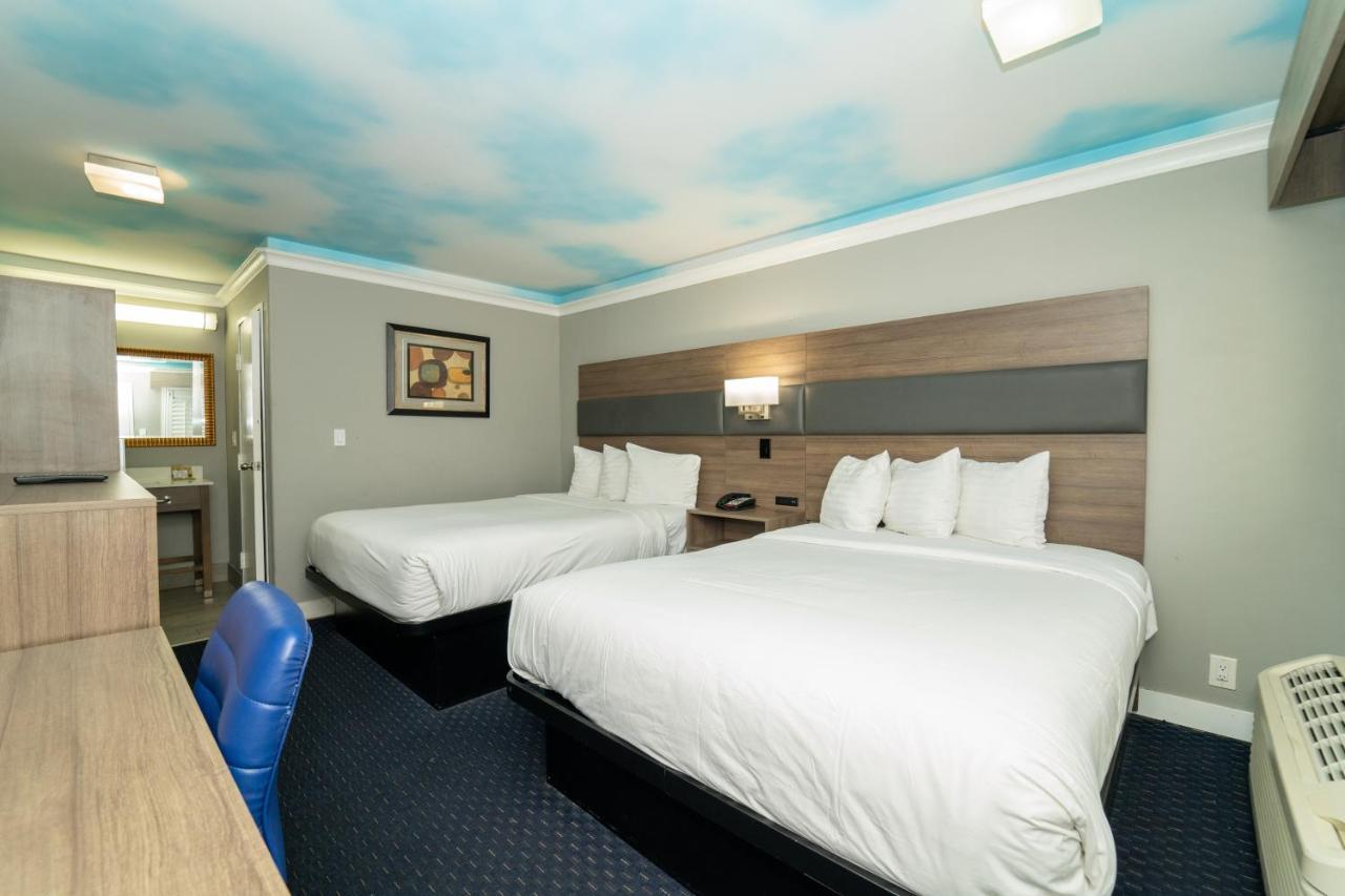 Hollywood Palms Inns & Suites Los Angeles Exterior photo