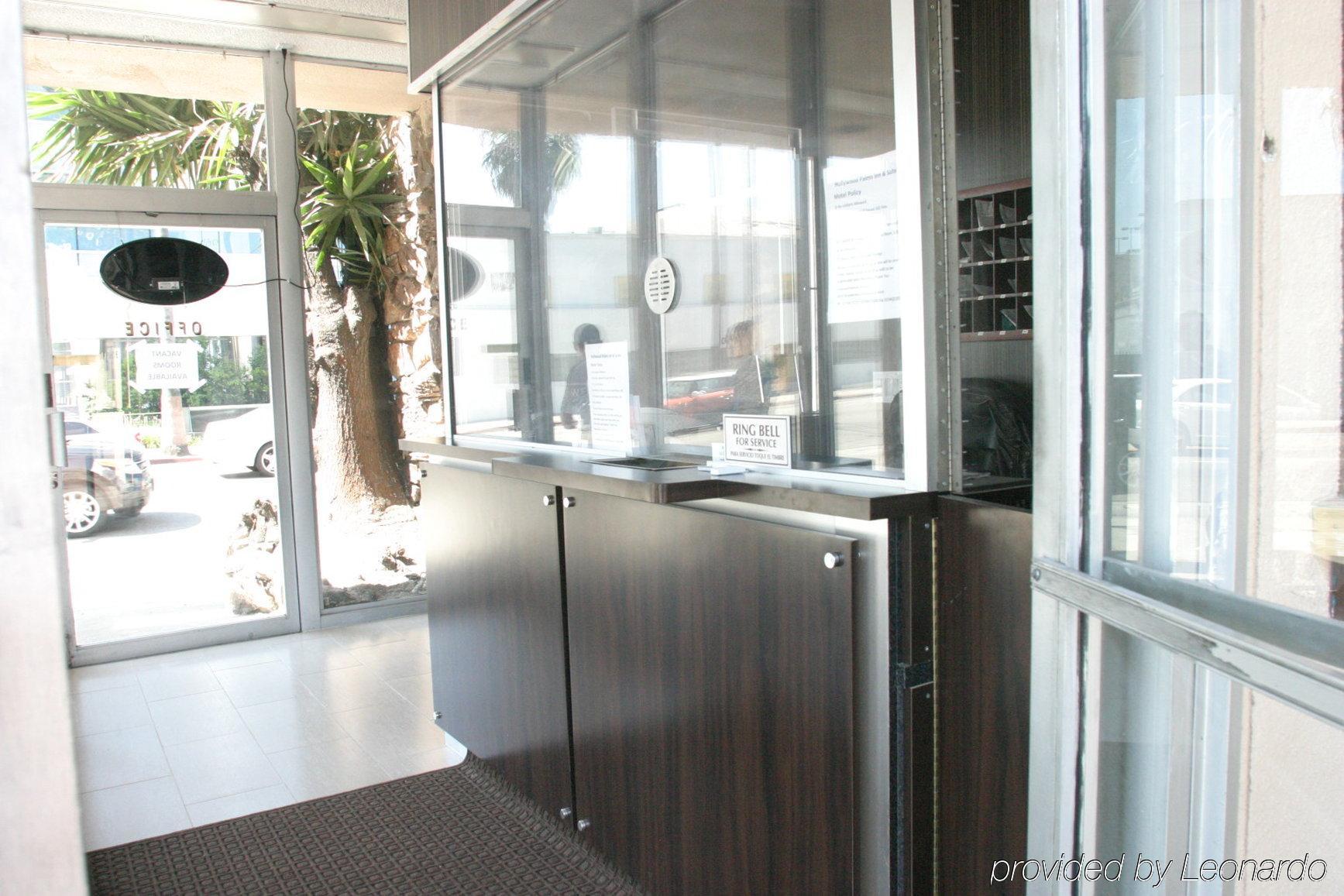 Hollywood Palms Inns & Suites Los Angeles Interior photo
