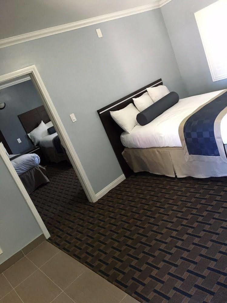 Hollywood Palms Inns & Suites Los Angeles Exterior photo